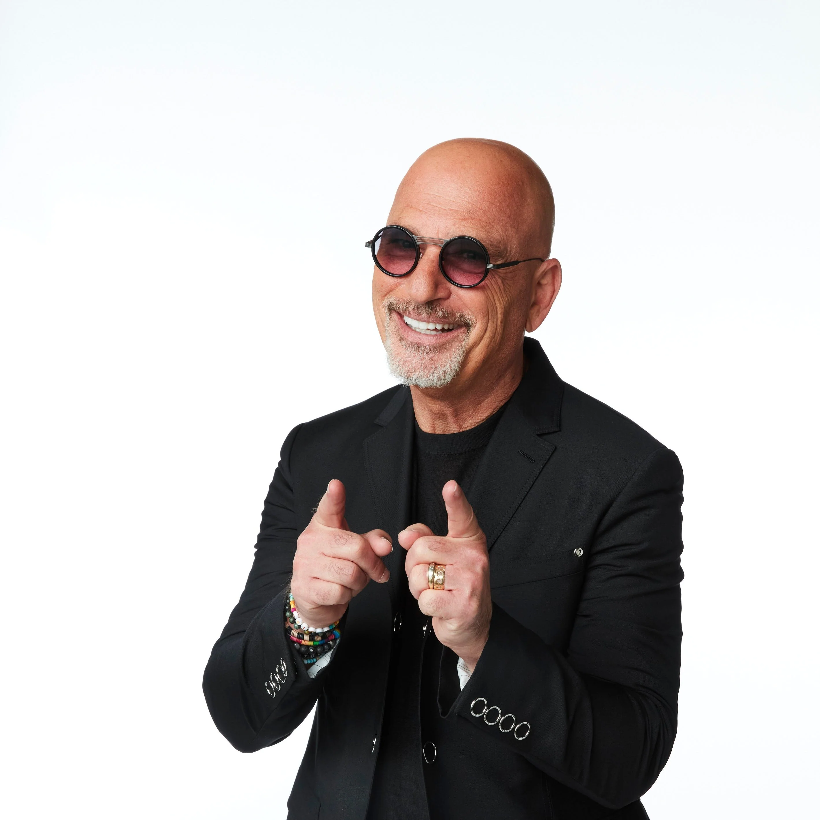 1020-buffy-see-howie-mandel-10.webp BUFFY - SEE × Howie Mandel